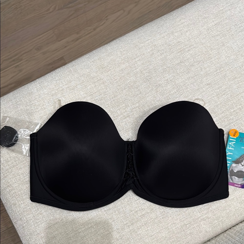 Vanity Fair Black Strapless Bra